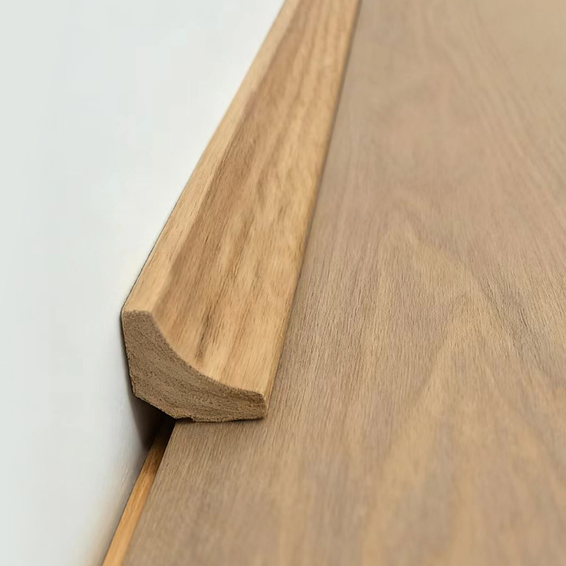Lignum solidum Intus Corner Moulding/Scotia Auro (convoluta cum Rubro Oak Veneer + Paint) - Quercus Color 7/8' x 7/8'